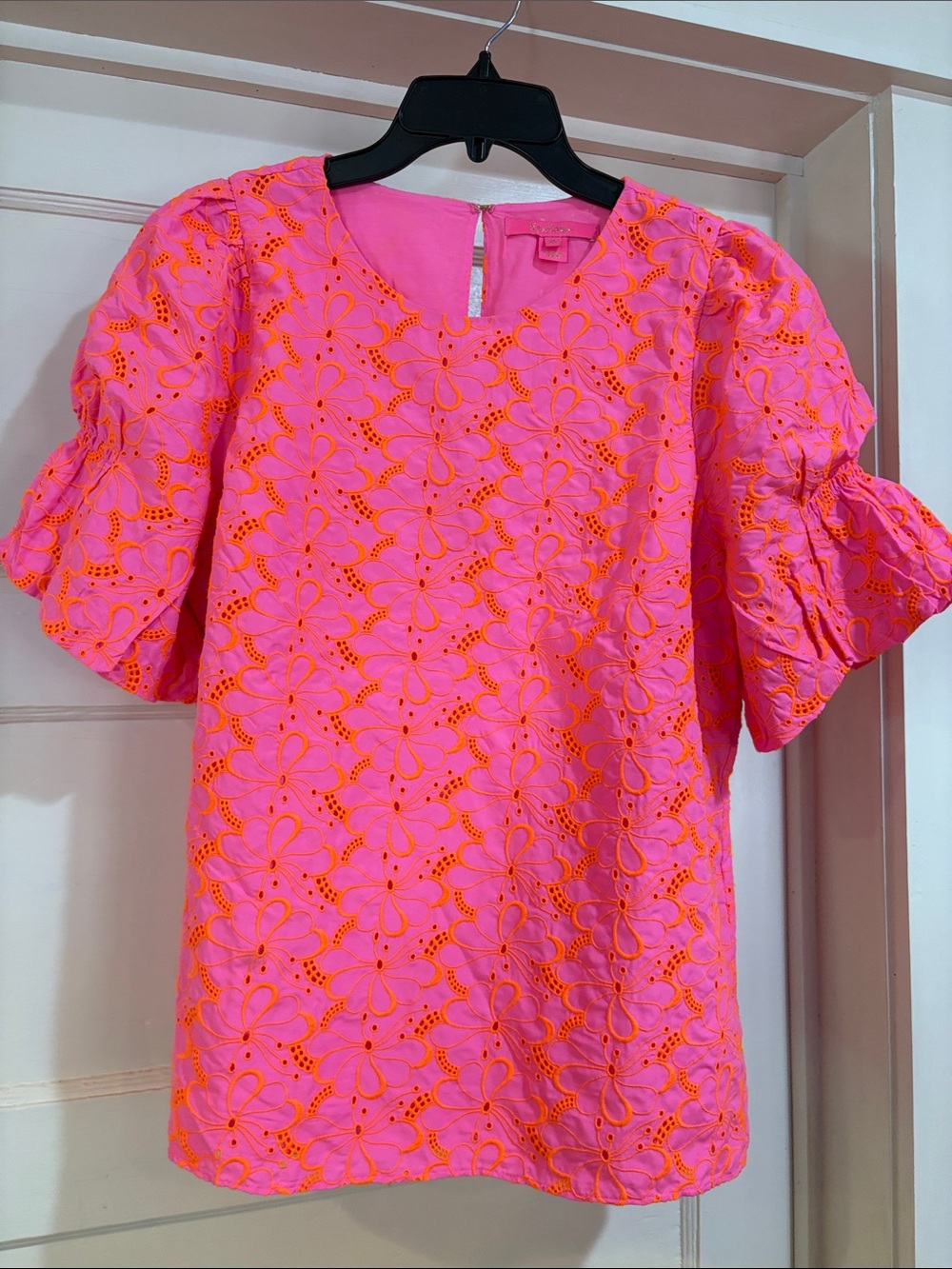 Lilly Pulitzer XL Hot Pink Eyelet Puff-Sleeve Blouse